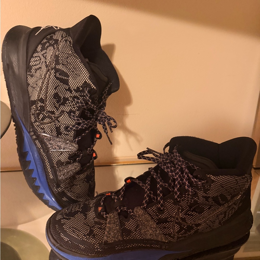 Nike Kyrie 7 "Grind" Black and Blue Patterned Basketball Sneakers